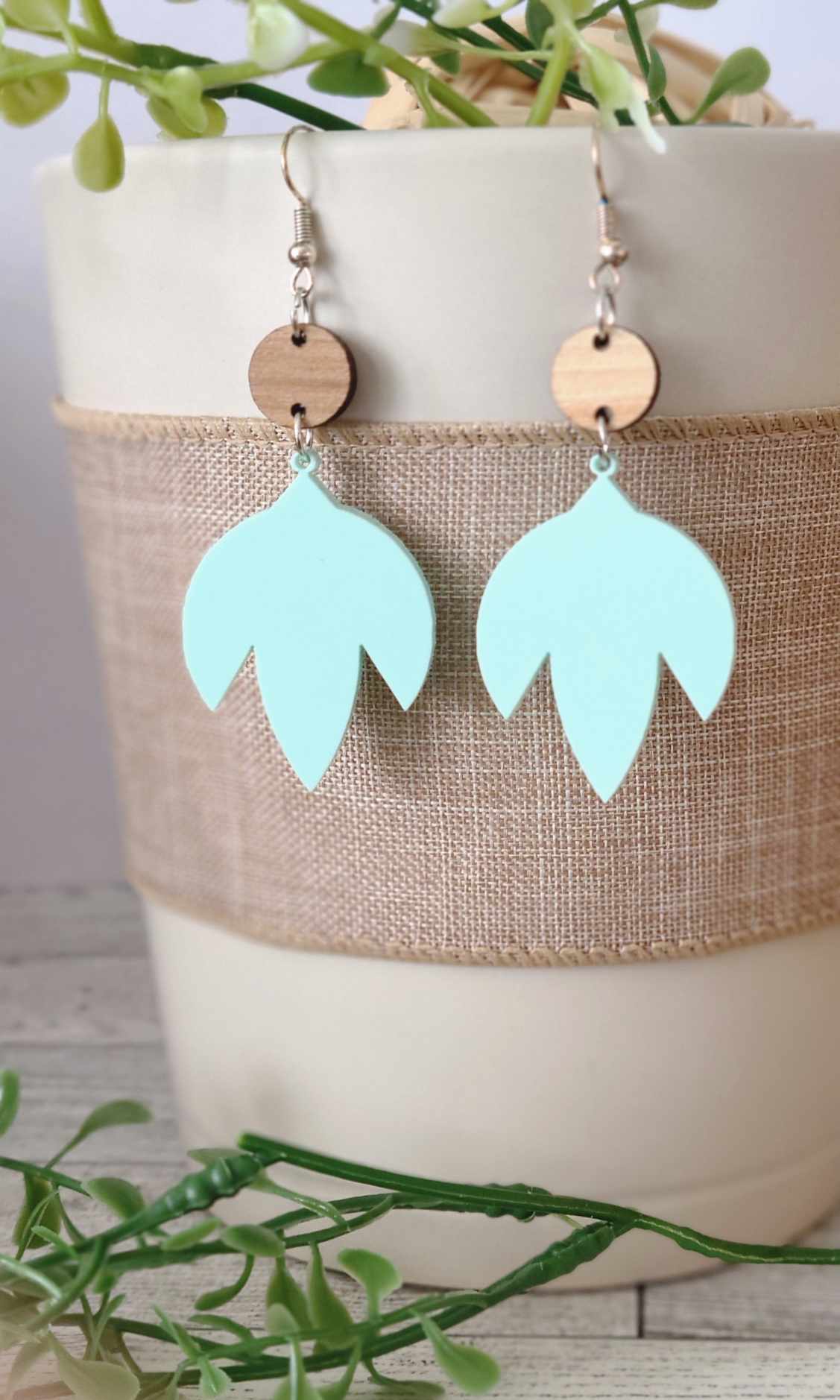 Acrylic leaf Style earring